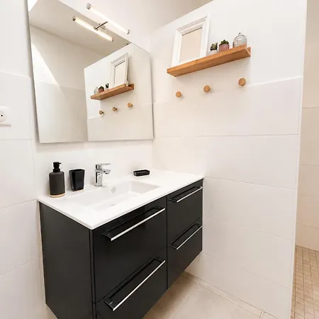 Le Vélodrome Maison Cosy Avec Jardin&terrasse Hébergement de vacances